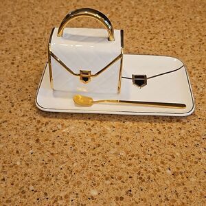NWOT  White ceramic coffee mug in the shape of a handbag.